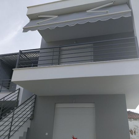 דירות Ofrínion Athina מראה חיצוני תמונה